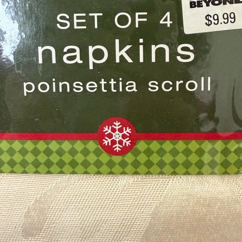 Bed Bath Beyond Poinsettia Scroll 70X90 Oval White Tablecloth &‎ 8 Ivory Napkins
